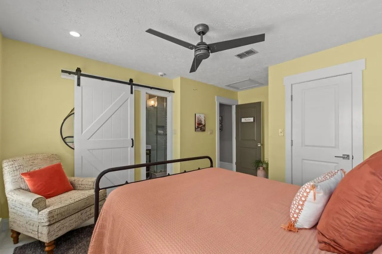 Casa De Riviera, Luxe Infinity Pool, Lakefront, Free Daily Activities, Walk To Beach Villa Panama City Beach 0*,  USA